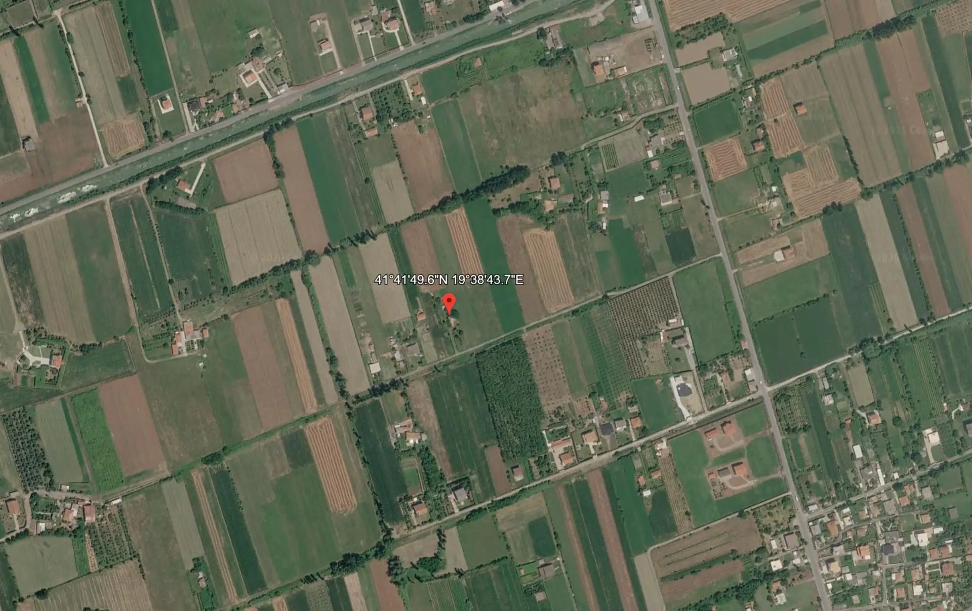 Shitet pronë 1 hektar e 20 ari në Tale — foto 2